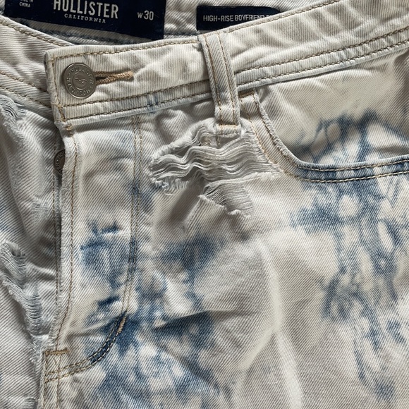 Hollister Jean Shorts - Picture 2 of 12